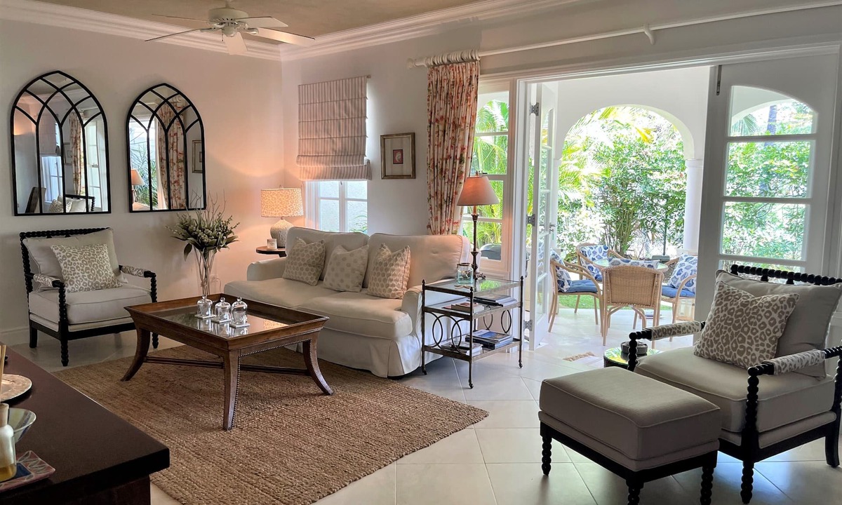 Sandy Lane House | 14 The Falls. Sandy Lane area with 24hr security, pool gym