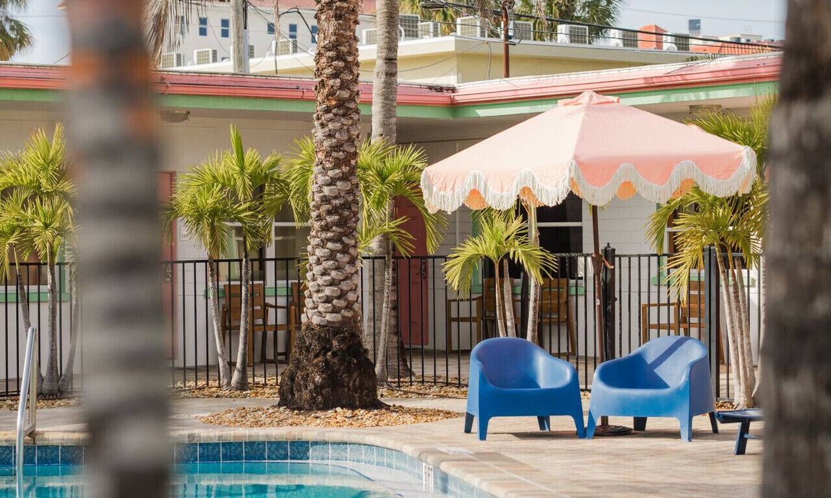 Bay Esplanade Apartment | 142 · Time Travelers Welcome: Your 50s Style Getaway