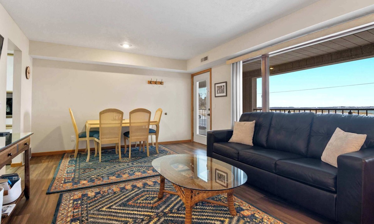 Elk Rapids Condo | #15 ELK RAPIDS BEACH CONDOMINIUM