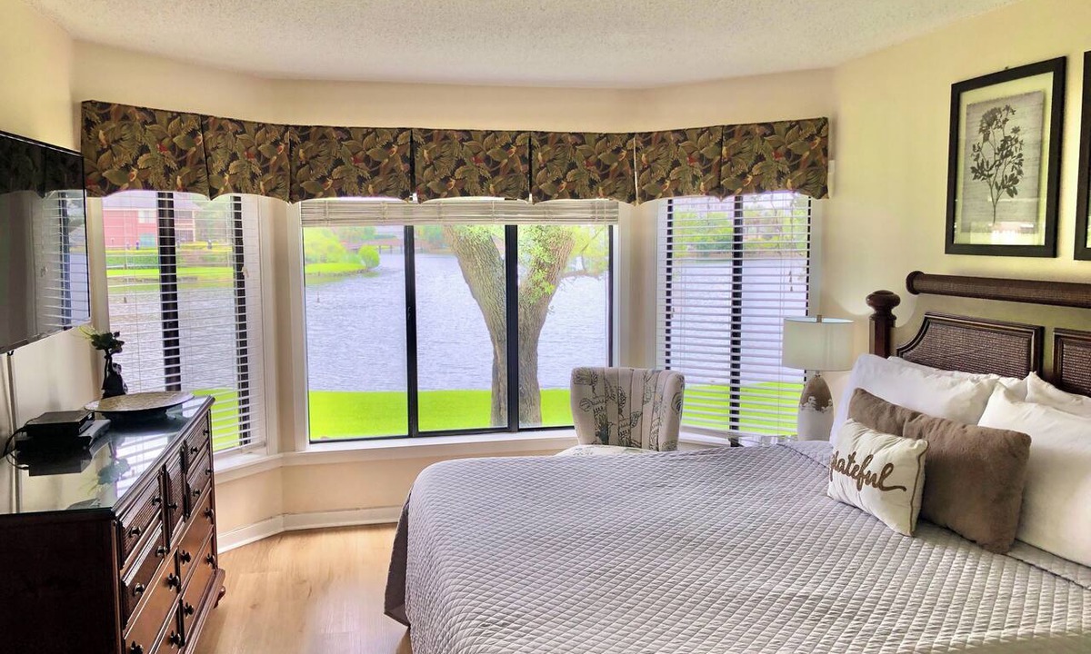 Arcadian Shores Condo | $150 activities - E-gift card when you book -Only Steps to the Beach | Floor w Private Entry| AH115