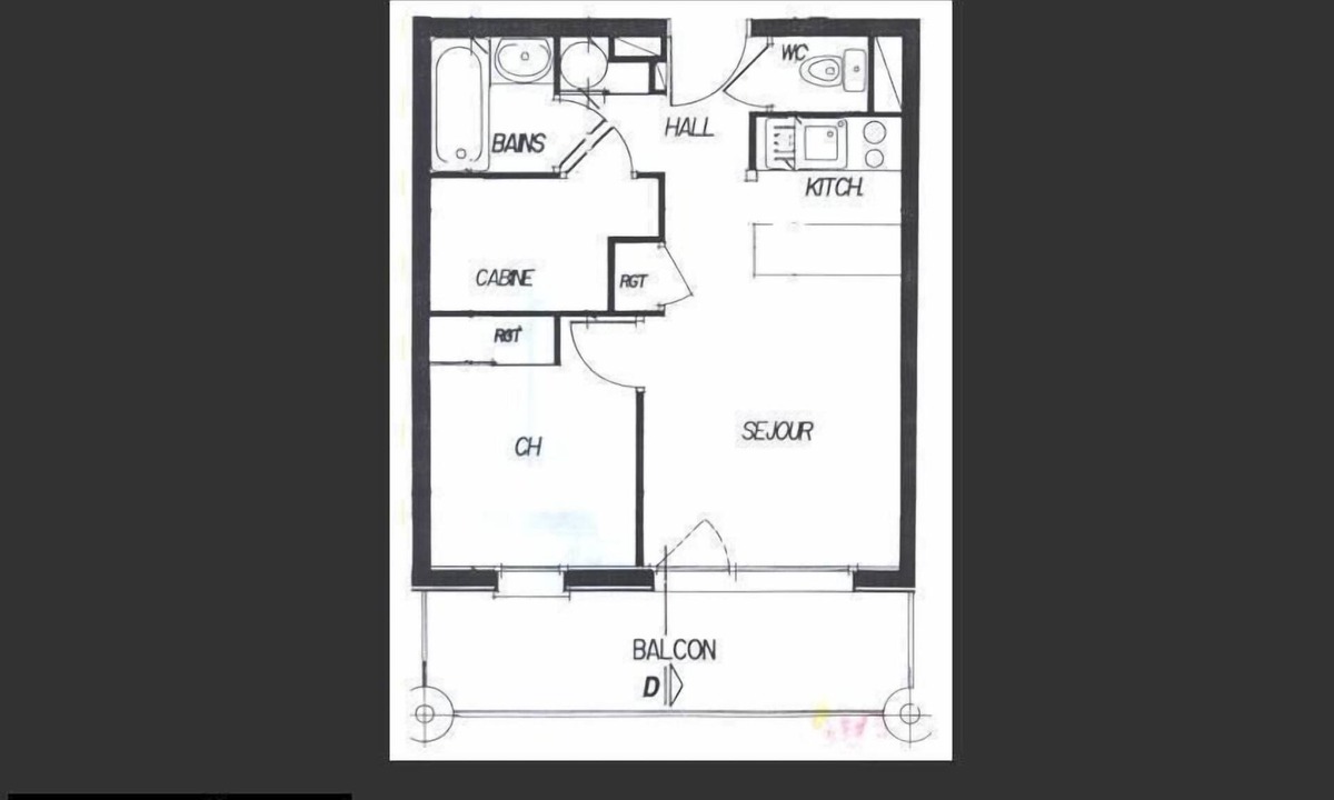 Les Menuires Apartment | 150m from shops, 1st floor, balcony, tv, ski locker, 34m², Les Menuires