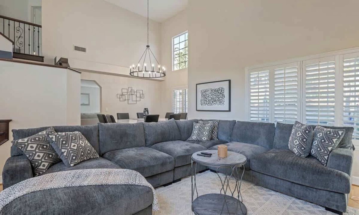 Castaic House | 152-2-Story Pool &Spa Home | ALE / Insurance Ready