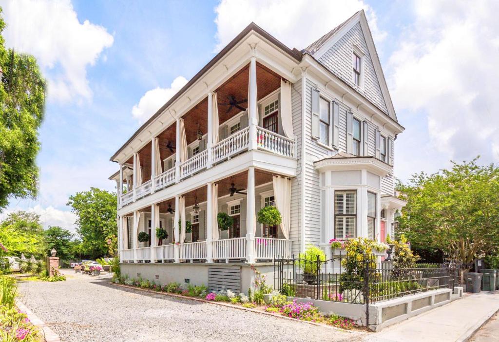 Westside House | 154B Spring Street