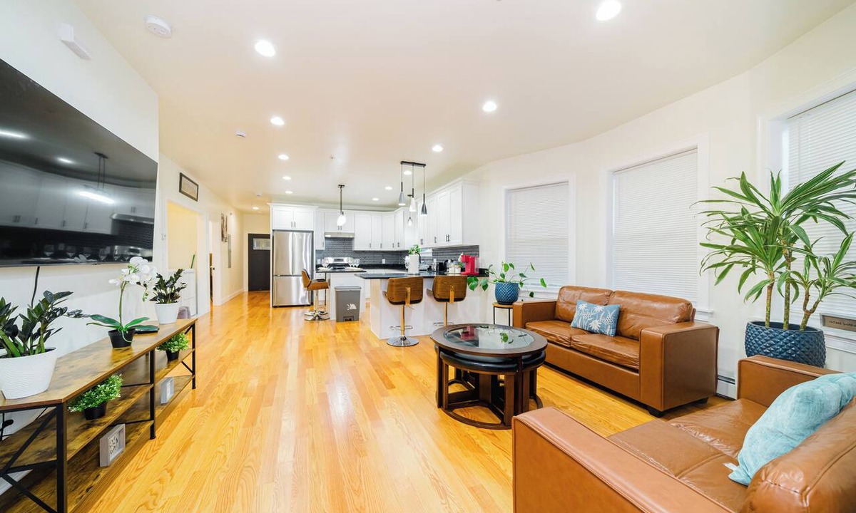 Worcester Apartment | 16/2 Bright & Airy 4BR Family Home in Worcester near Parks w/Summer Outdoor Fun