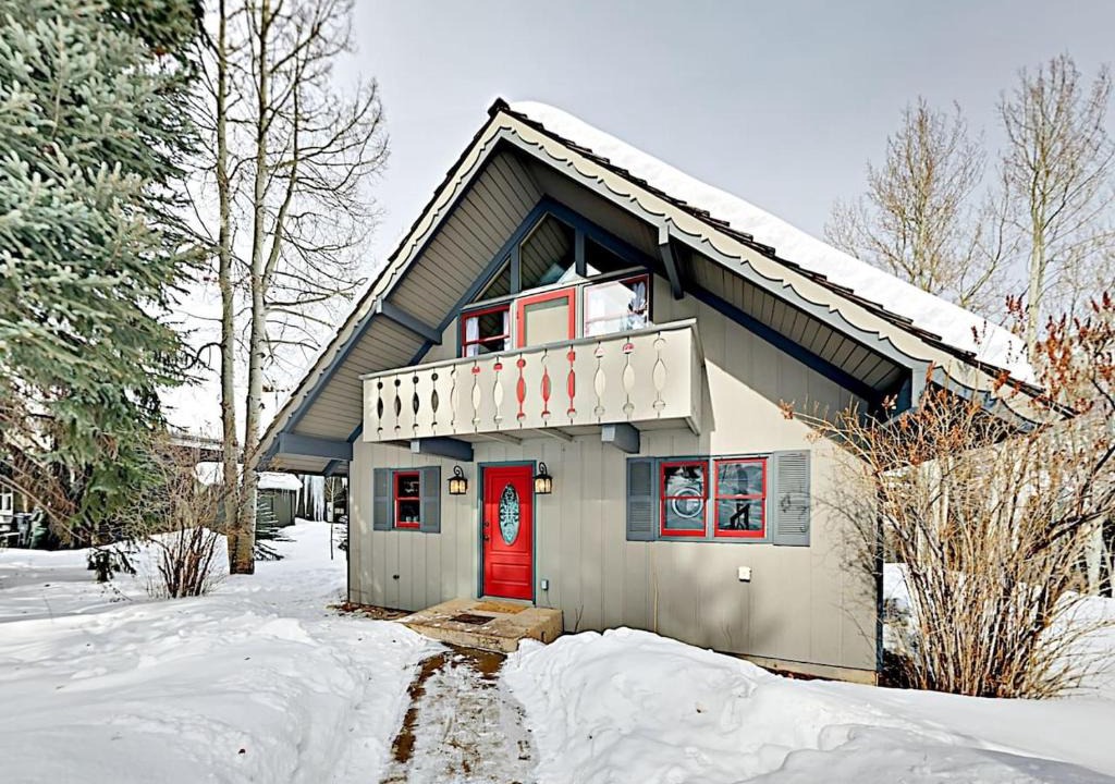 Matterhorn Village House | 1633 Matterhorn Circle Home