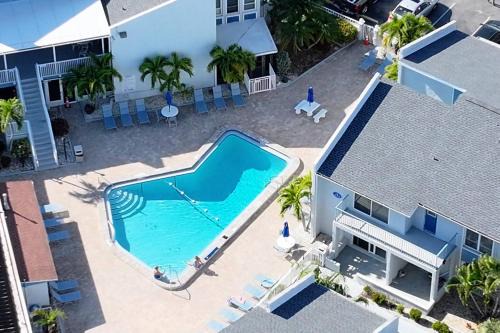 Madeira Beach House | 169-E - Madeira Beach Yacht Club