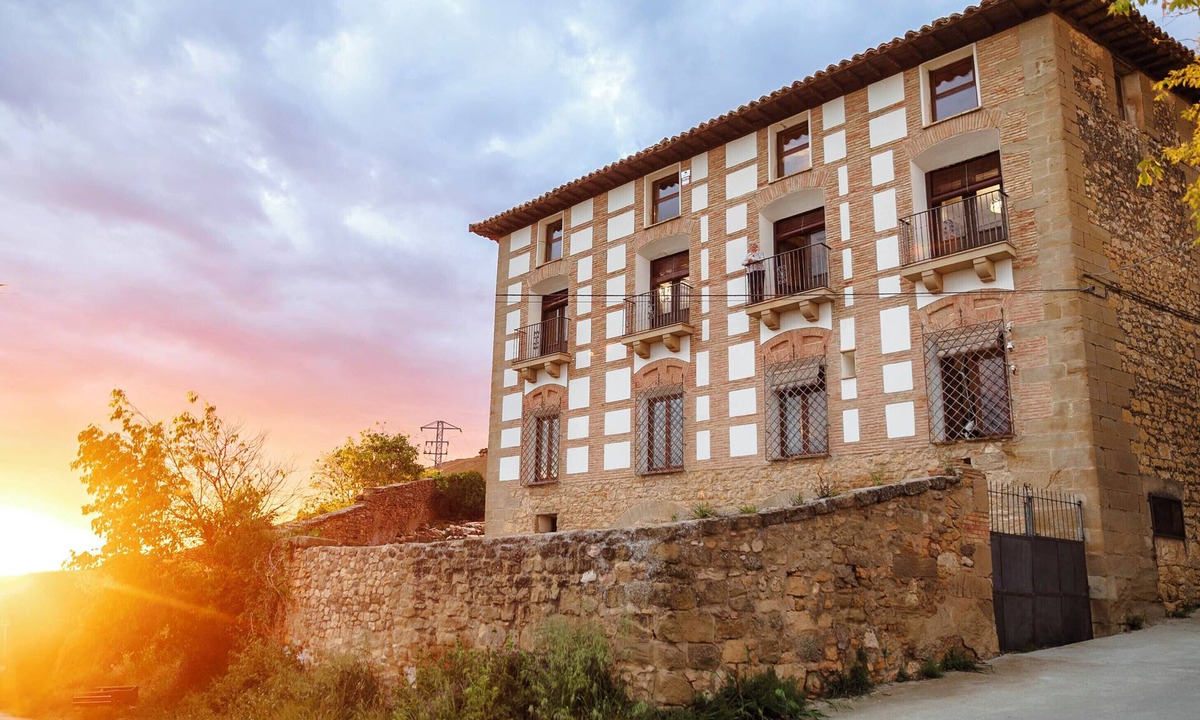 Santa Eulalia la Mayor Villa | 16th century palace house in the Natural Park of Sierra de Guara