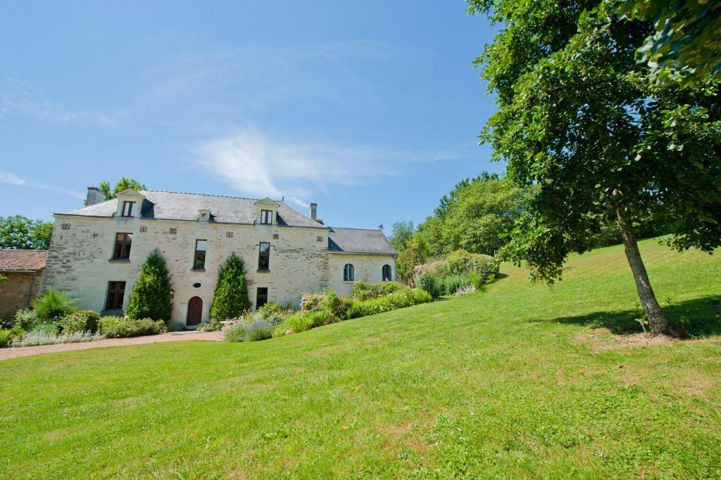 Concourson-sur-Layon Villa | 17th Century Manor House