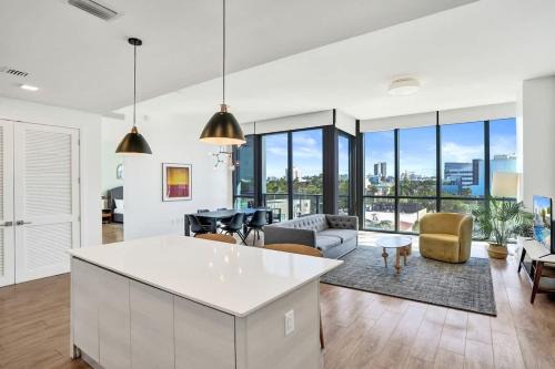 West Avenue Apartment | 17WEST Spacious 2BR Apartment with Balcony 411