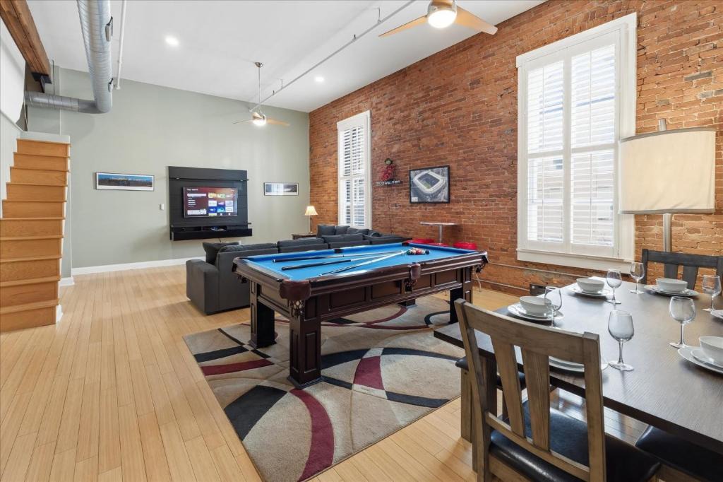Wholesale District Apartment | 1800 Sq Ft Loft Downtown Near Convention Center