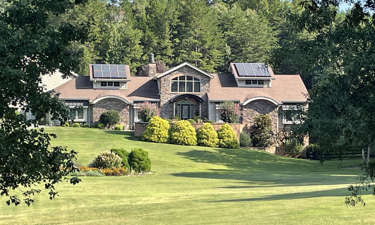 Clemmons Apartment | *1800 SqFt Private Aptmt in Country Home. WFU, DTWS,Truist Field/RISE,Tanglewood