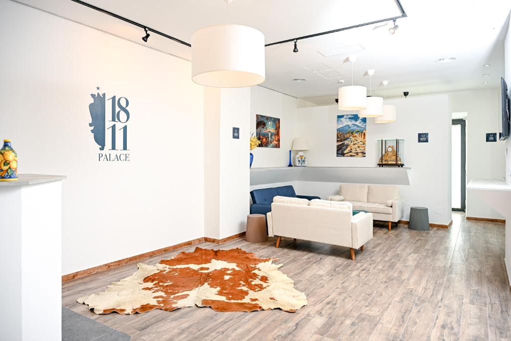 Naples City Centre Hotel | 1811 Palace