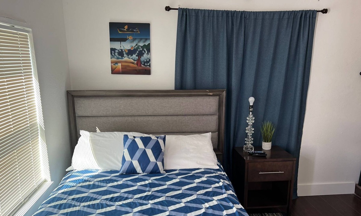 Parkside Apartment | 1820B - Cute Small Studio For Travelers