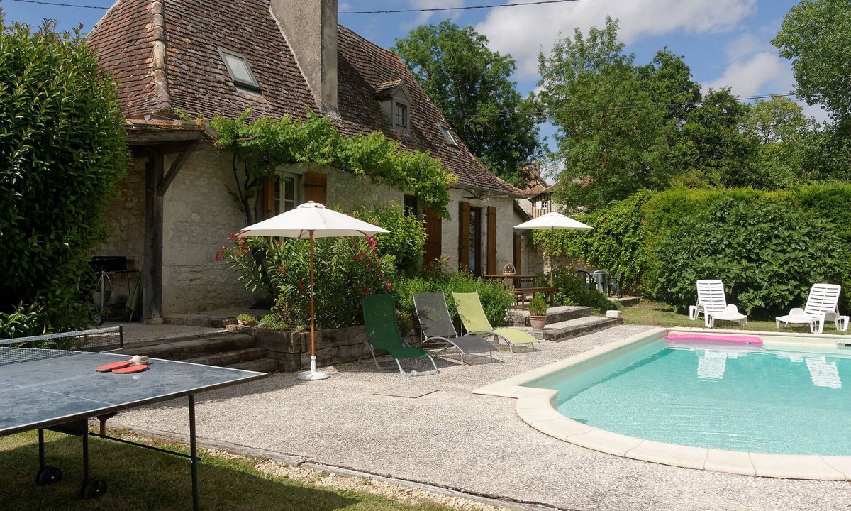 Cavarc House | 18th-century Périgord farmhouse, private pool, large grounds with fishing pond