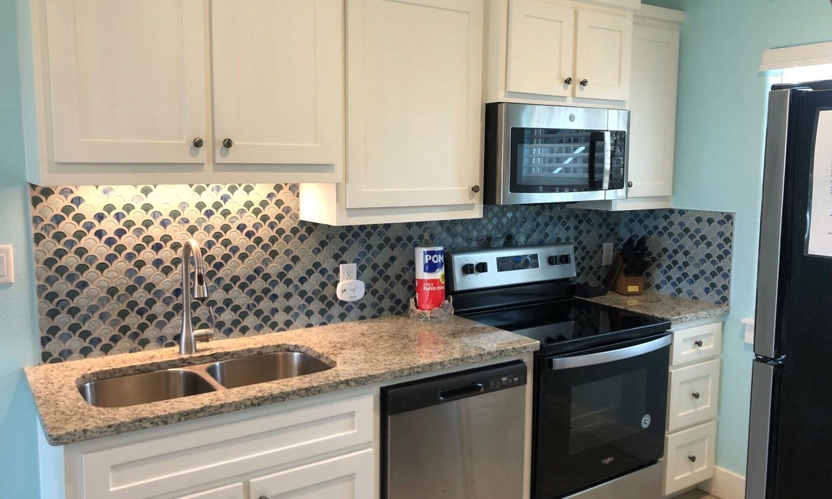 Port Aransas Apartment | #19 Walk to the Beach and walk to Town!
