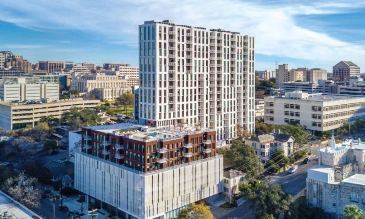 Civic District Resort | 1BD/Austin - Rooftop Pool & Firepit, BBQ!