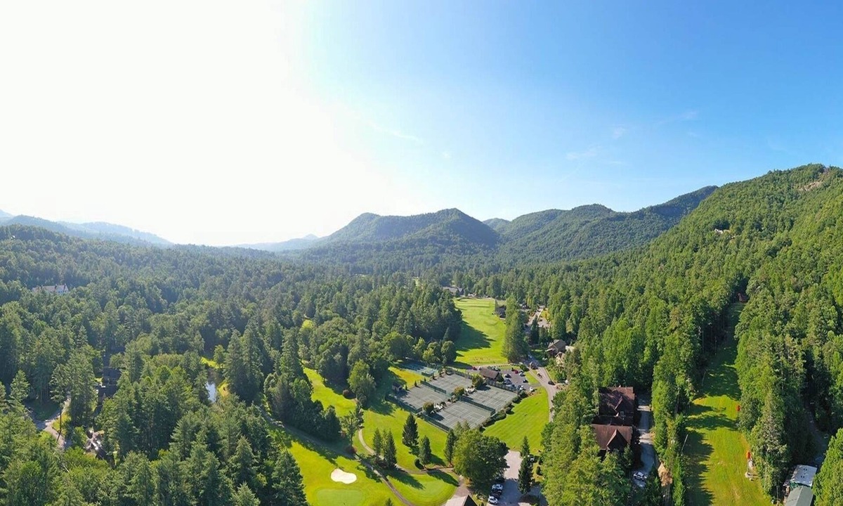 Sapphire Resort | 1br Deluxe Boating, Skiing, Fun in the Sun -ML