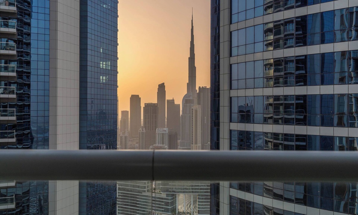 Business Bay Apartment | 1BR | Paramount | Iconic Burj View