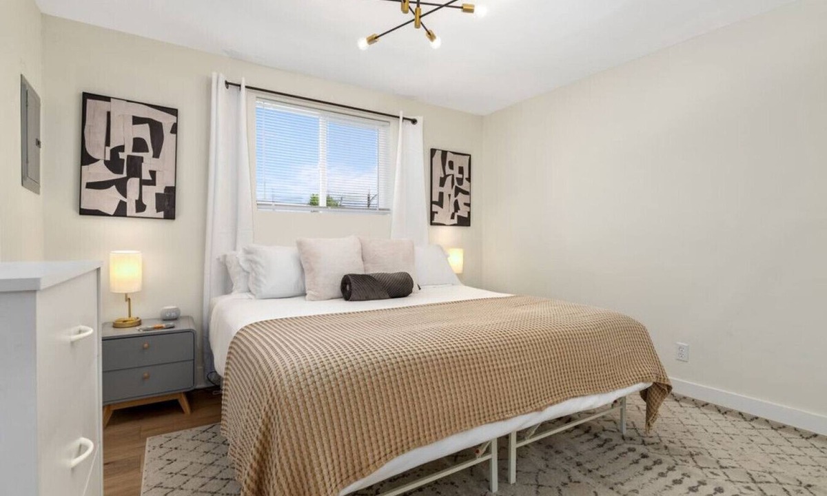 Downtown Columbus Apartment | 1BR Unit for an easy comfy stay