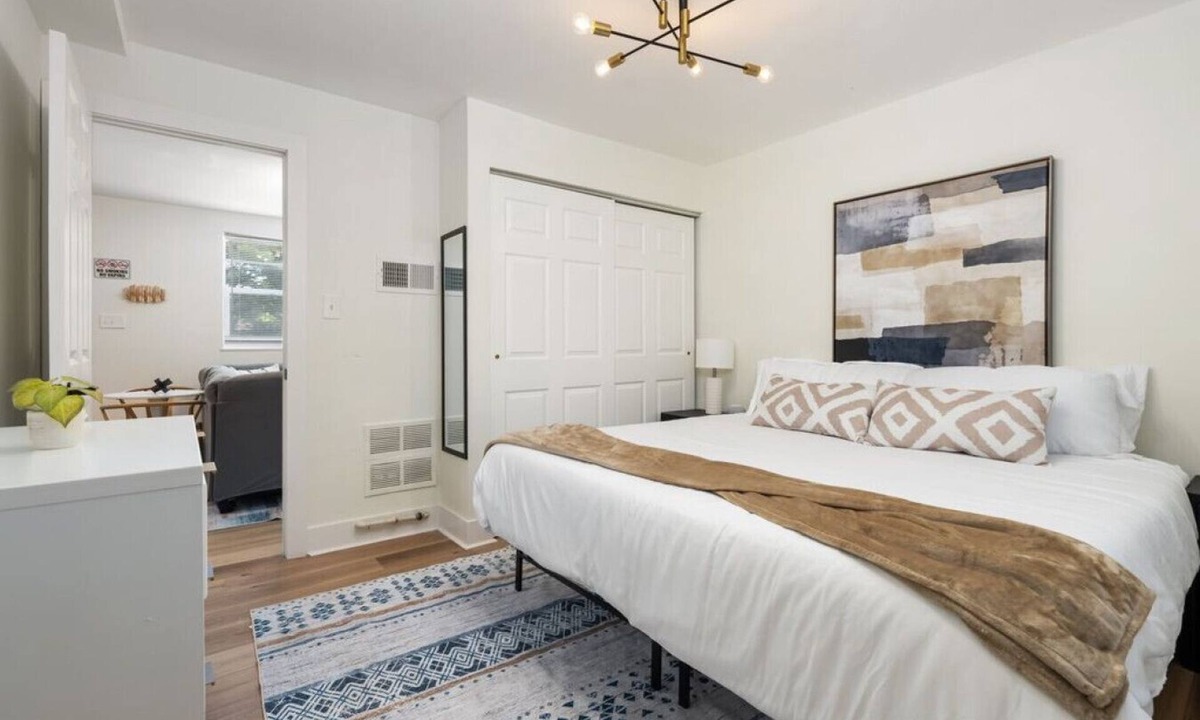 Downtown Columbus Apartment | 1BR Unit for an easy comfy stay