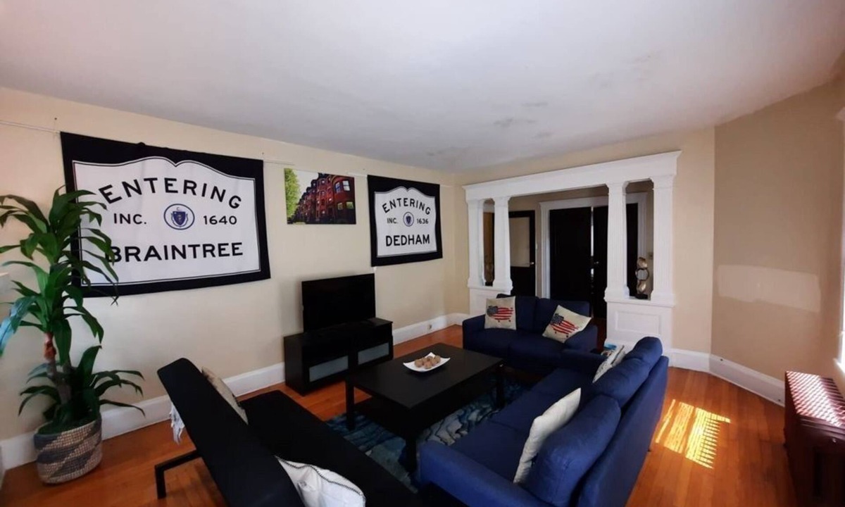 Milton House | 1EC REMODELED Expansive Home, Off Street Parking