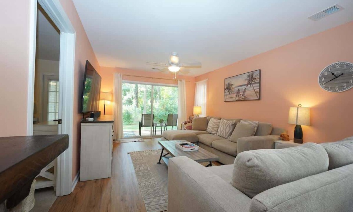 Carolina Forest Condo | 1st Floor Plush Condo | W&D | Pool & Hot Tub