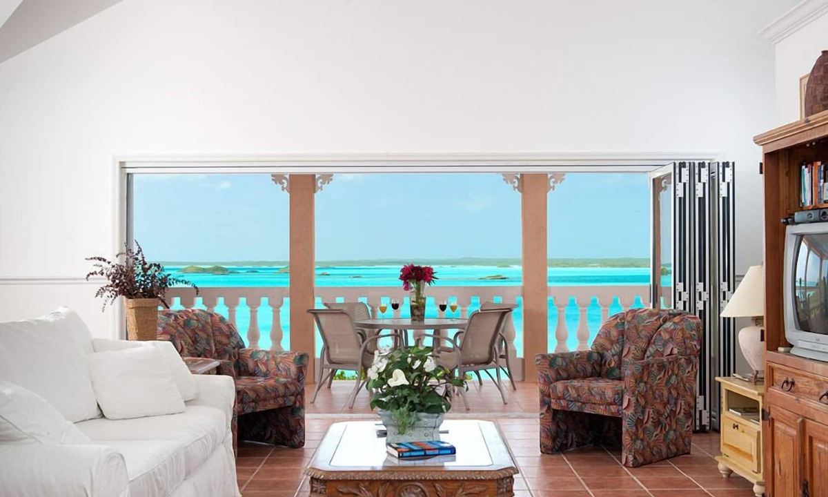 Ocean Point Villa | 2 acre Waterfront Estate (unbelievable views, 2 Pools, Kayaks,)