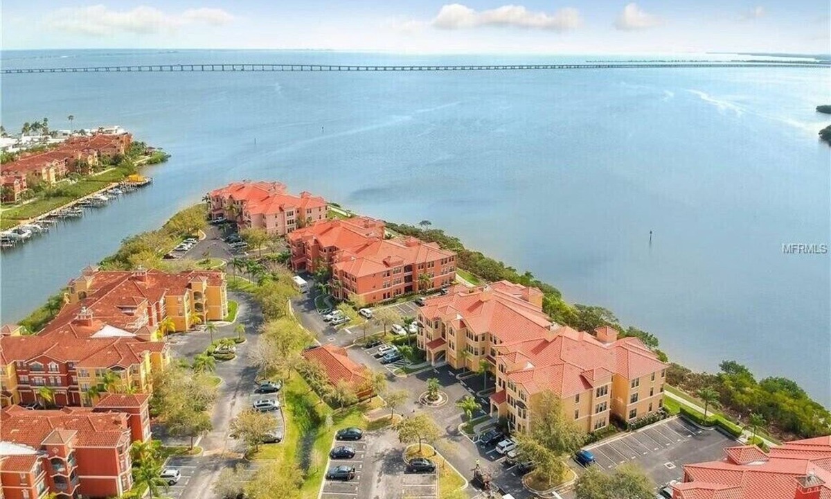 Clearwater Resort | * 2 bd, 2 bath Luxury 5 star Italian Resort, on the hedge of the Tampa Bay