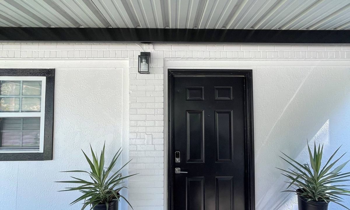 South Arlington House | 2 Bdrm 2 Ba Gem, Where Comfort Meets Convenience Sports, Fun, Eats & Campus Life