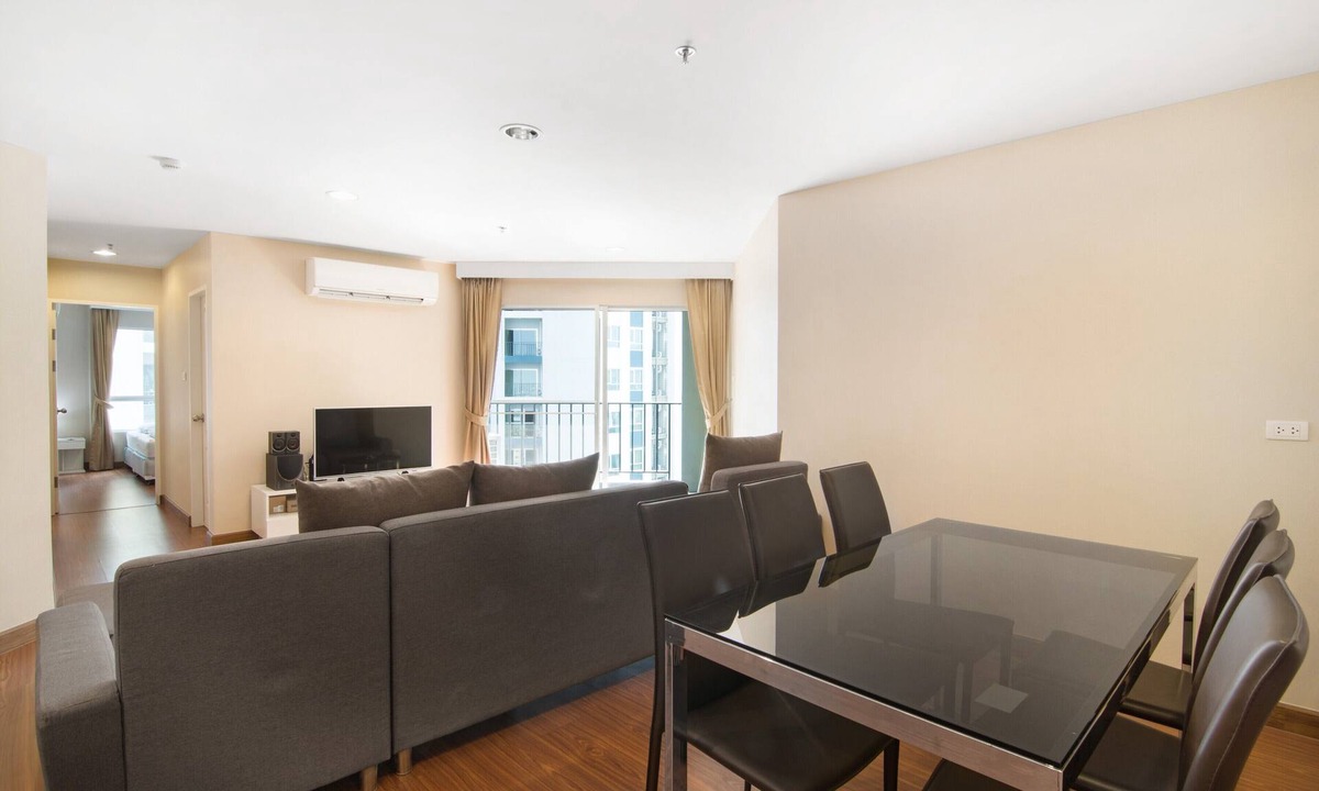 Rama 9 Apartment | 2 Bed/2 Bath Apartment/Biggest Pool/WiFi