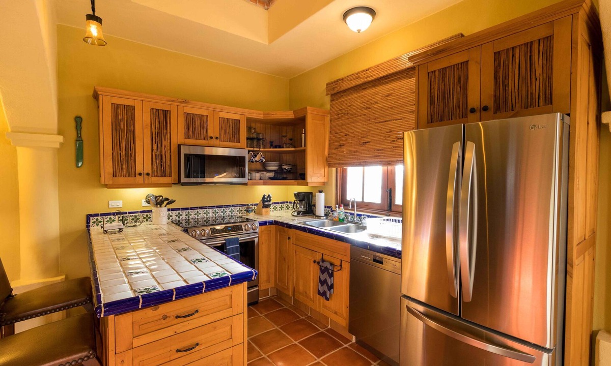 Nopolo House | 2 bed 2 bath Bikes | BBQ| LAP pool nearby