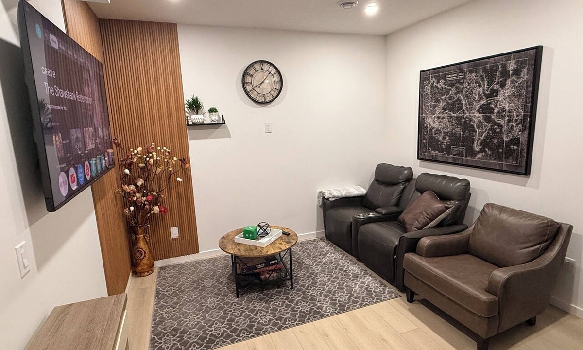 Northwest Calgary Apartment | 2-Bed, 2-Bath Home: Perfect for Work, Relaxation, and Exploring Calgary & Banff.