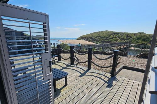 Cruden Bay House | 2 Bed Cottage-Sleeps 4-Harbour & Sea View