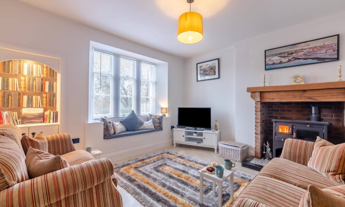 Berwick-upon-Tweed House | 2 Bed in Berwick-upon-Tweed (oc-b30320)
