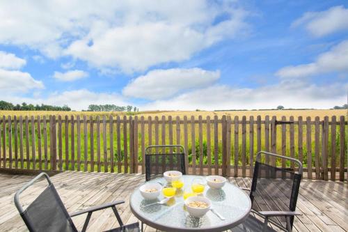 Irstead House | 2 Bed in Blofield Heath oc-1467
