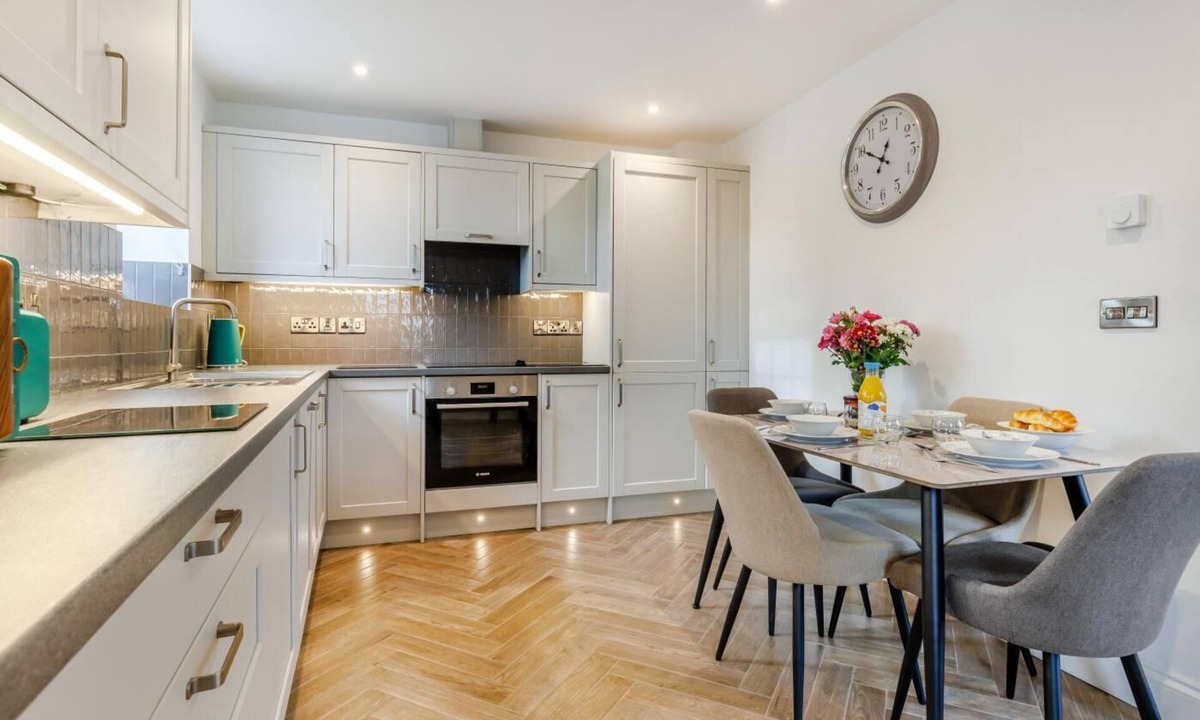 Glandyfi Cottage | 2 Bed in Capel Bangor (oc-m30146)