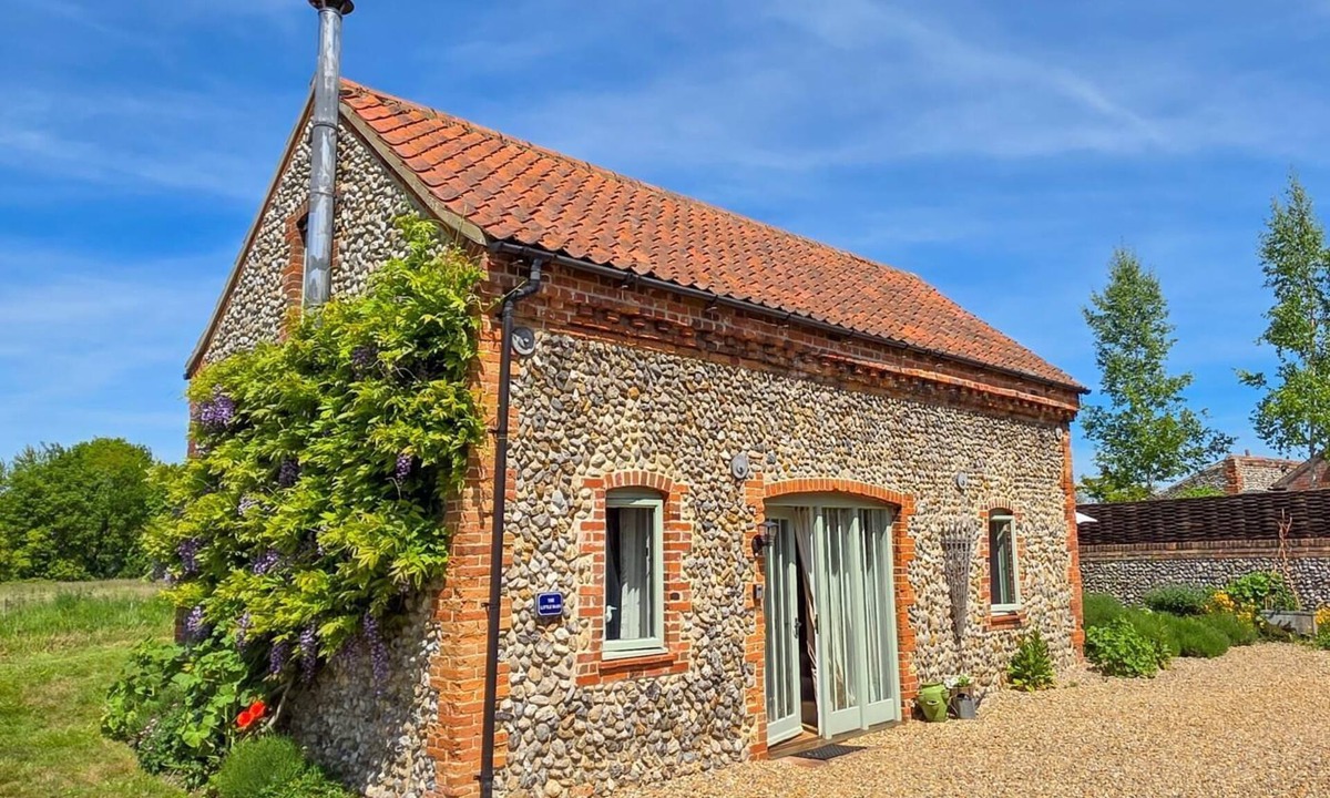 Field Dalling Cottage | 2 Bed in Field Dalling (oc-1643)