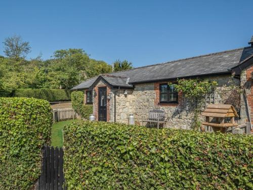 Godshill House | 2 Bed in Godshill oc-ic085