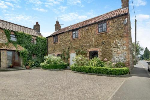Grimston House | 2 Bed in Grimston oc-1622