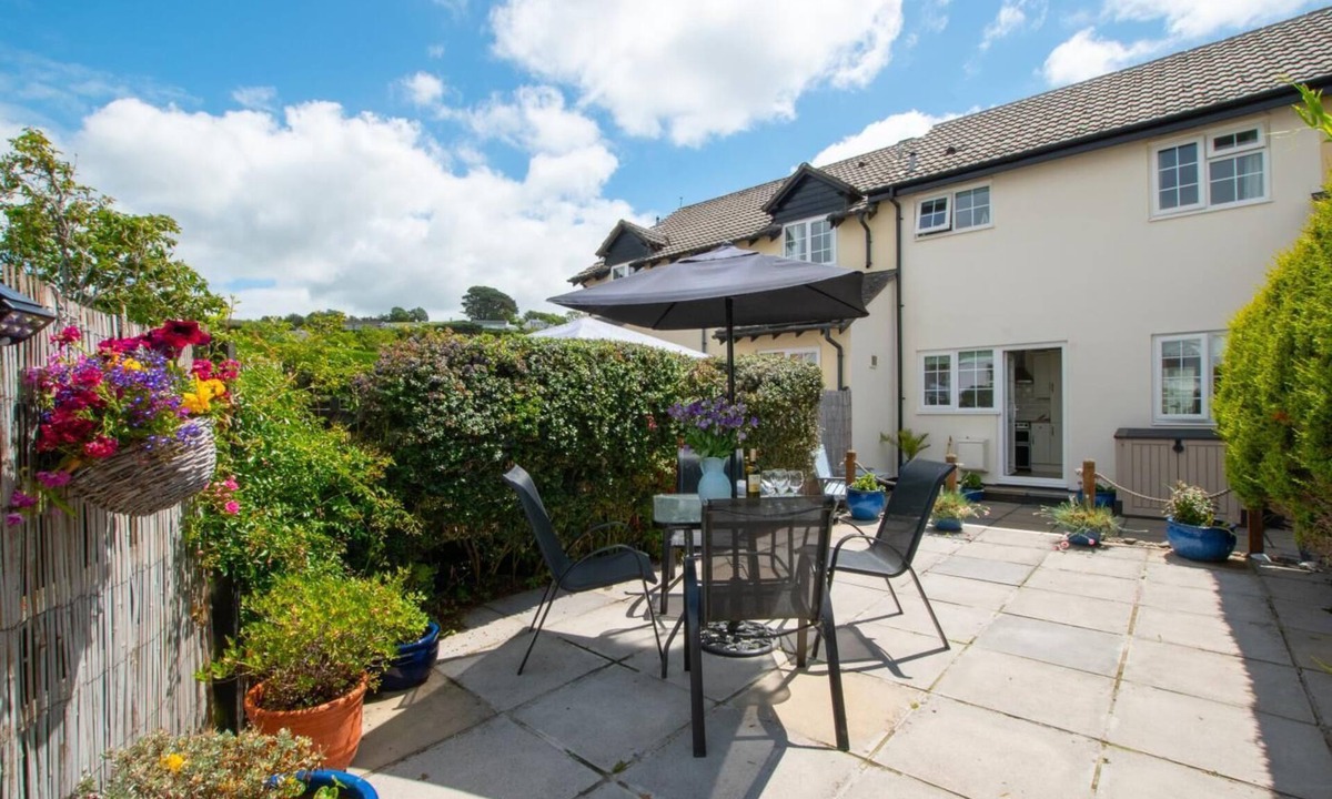Instow Cottage | 2 Bed in Instow (oc-stones)