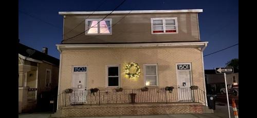 Saint Roch House | 2 Bedroom 2 Bath Fun Vibes NO PET FEES