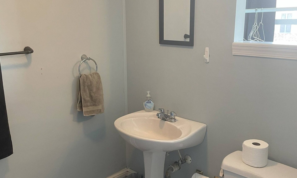 Mount Joy Apartment | 2-bedroom 2nd Floor apartment in Mount Joy with off street parking