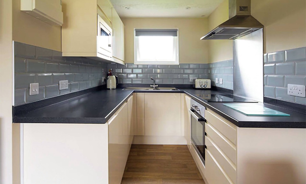 Helston Apartment | 2 bedroom accommodation in Lizard Peninsula
