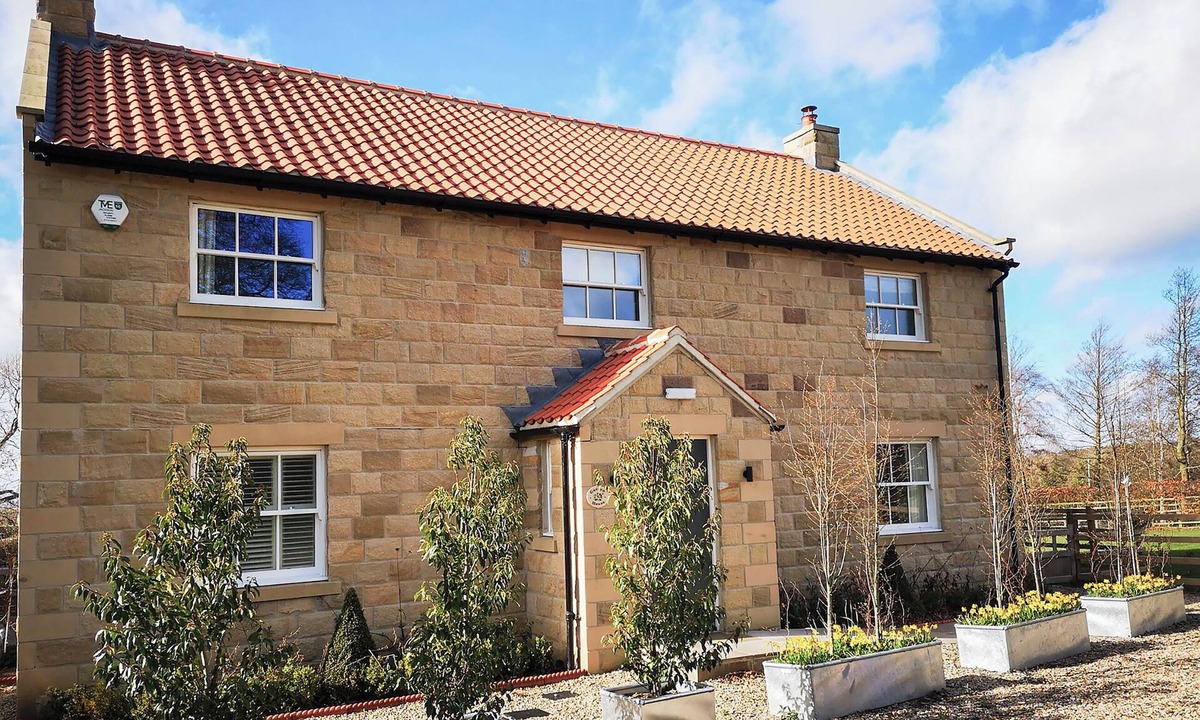 Staddlebridge Cottage | 2 bedroom accommodation in Thimbleby, near Northallerton