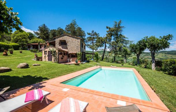 Capolona House | 2 bedroom accommodation in Capolona