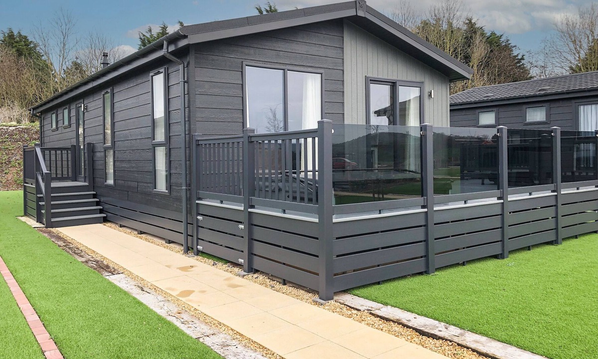 Edingworth Cabin | 2 bedroom accommodation in Edingworth