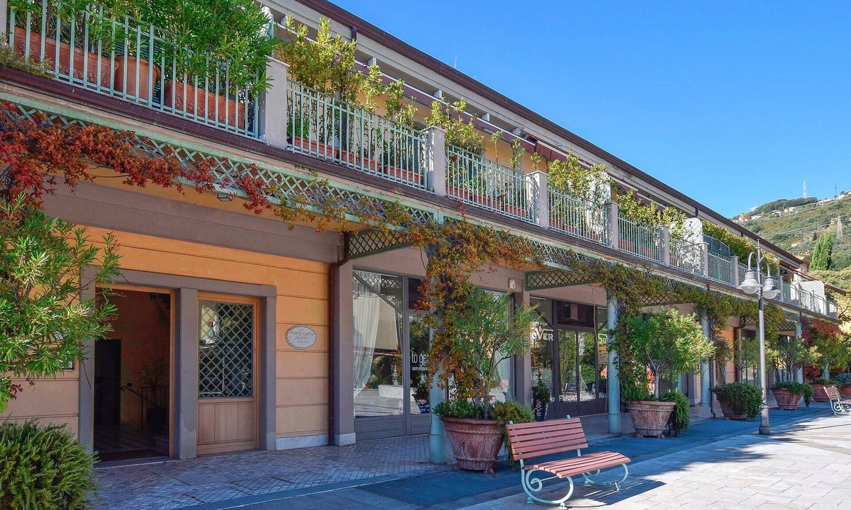 Pietrasanta Apartment | 2 bedroom accommodation in Pietrasanta