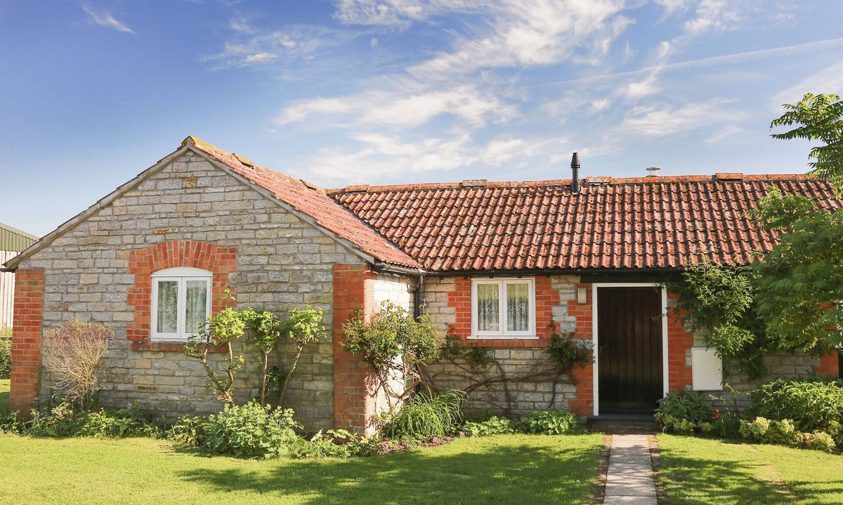 Blackford Cottage | 2 bedroom accommodation in South Barrow, near Yeovil