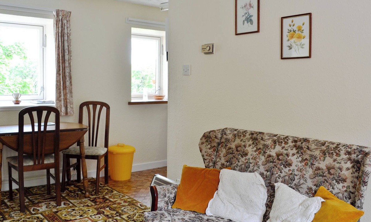 Skelmorlie Cottage | 2 bedroom accommodation in Skelmorlie, near Largs