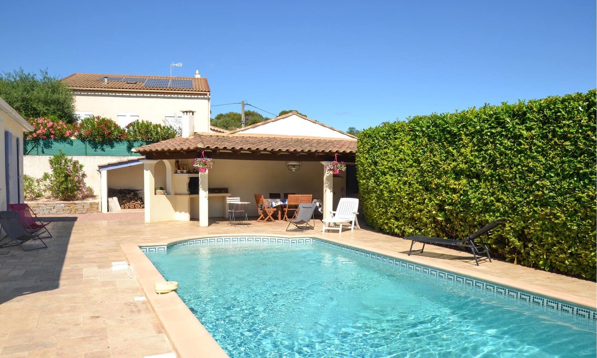 Montagnac House | 2 bedroom accommodation in Montagnac
